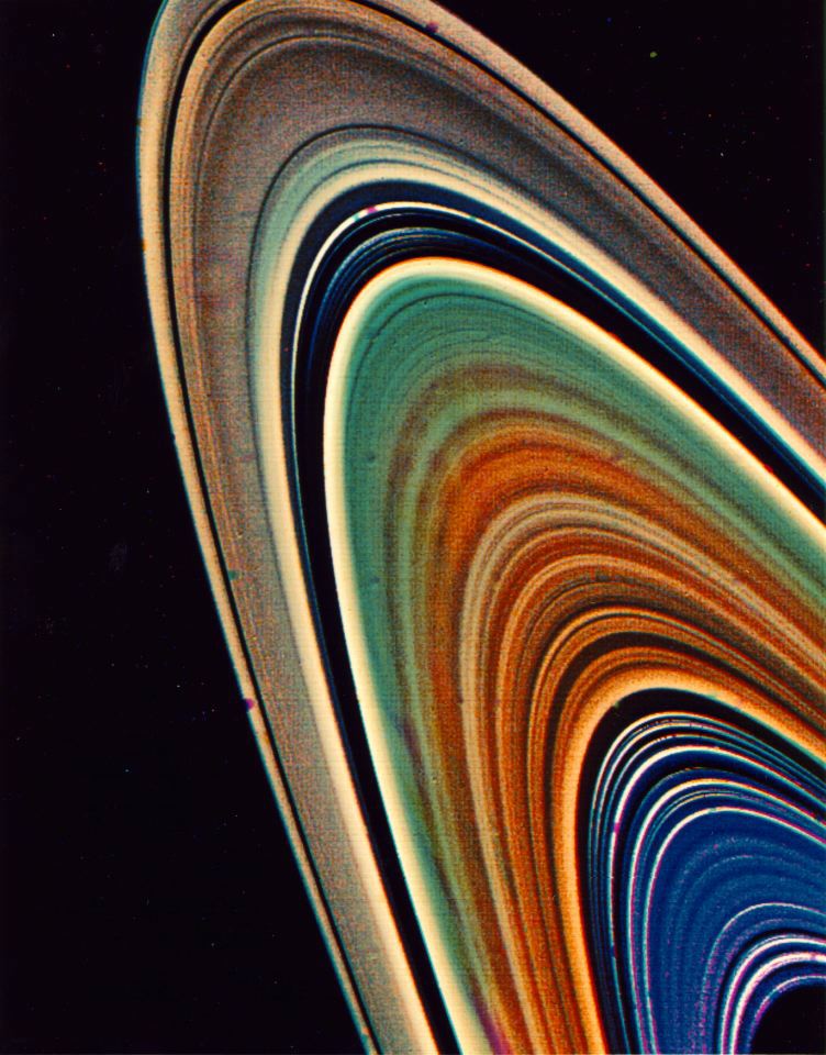 saturn_rings_false.jpg